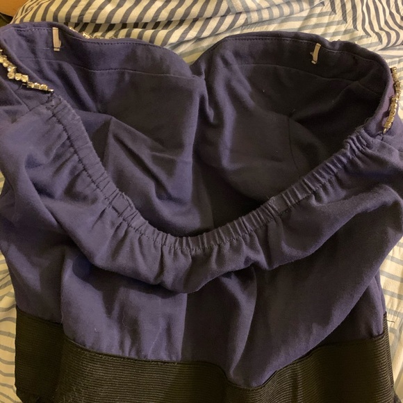 Cocktail dress with sparkle accents - Picture 3 of 4